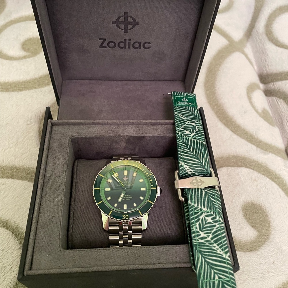 Zodiac Green Dial Dive Watch with Stainless Bracelet and Patterned Green Strap
